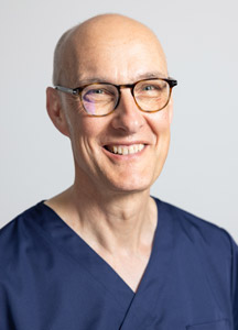 Bild-Schabert-Narkose Dr. Michael Schabert bei uns ist er für die Anästhesie zuständig.
